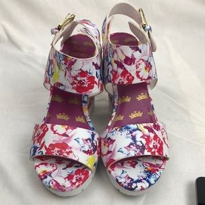 Juicy Couture Floral Shoes 7.5 M
